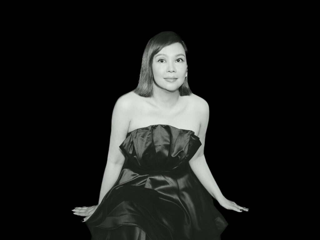 joanne blk portrait